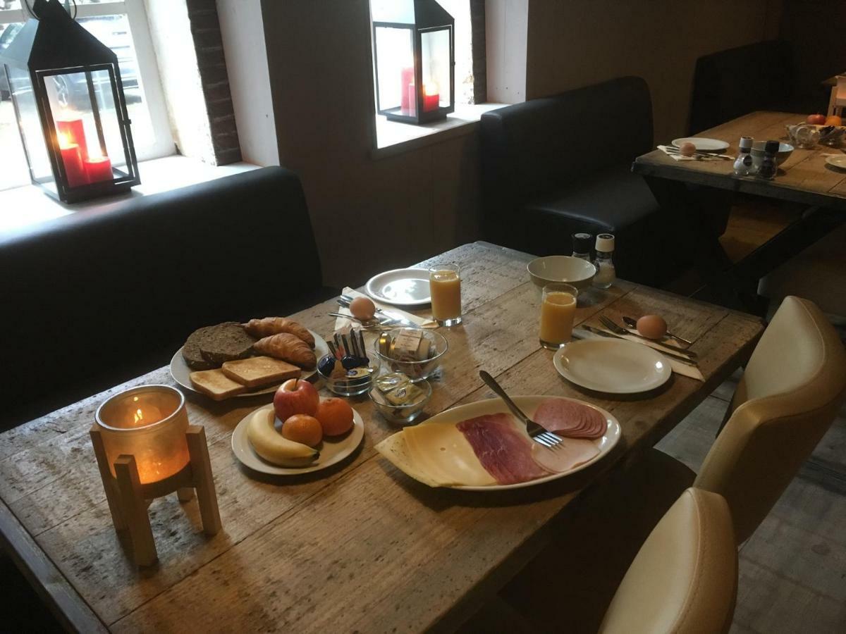 Bed & Breakfast De Hocht Nes (Noardeast-Fryslan, Friesland)